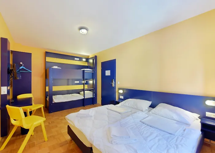 Bed'nbudget City-hostel Хостел *